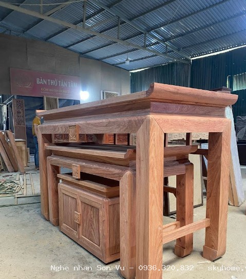 Bàn thờ chung cư đẹp mẫu 0703 tại Long Biên