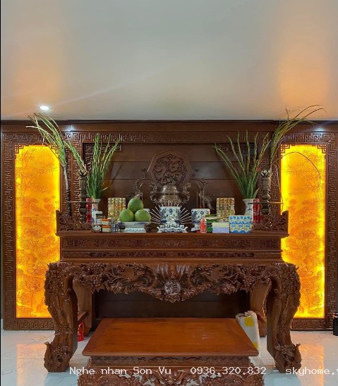 Bàn thờ gia tiên nhỏ đơn giản tại Đống Đa