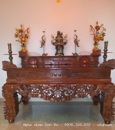 Mẫu ban thợ chạm kênh bong không đụng hàng gỗ hương tại Đống Đa