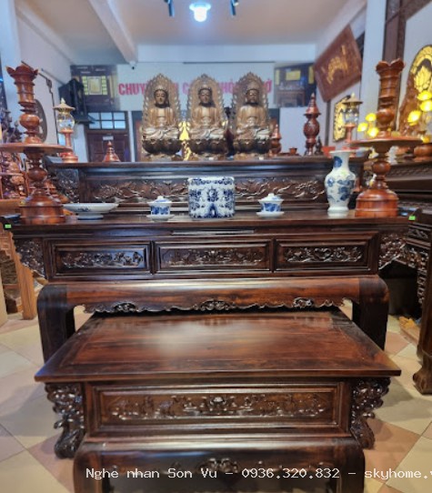 Mẫu bàn thờ chạm ngũ Phúc hiện đại tại Tây Hồ
