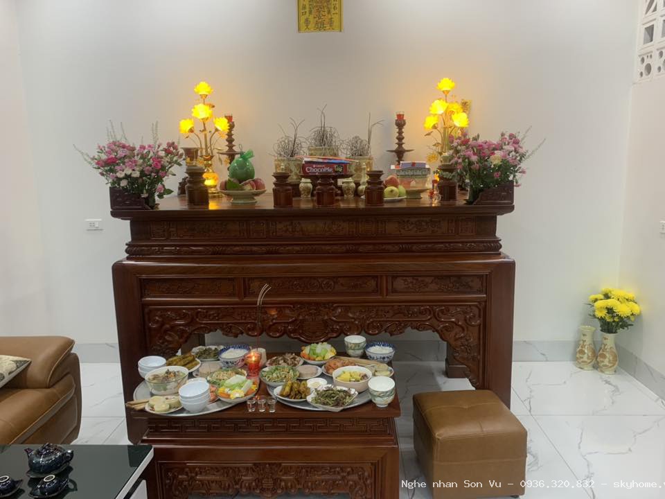 Phòng thờ âm tường hiện đại tại Hai Bà Trưng