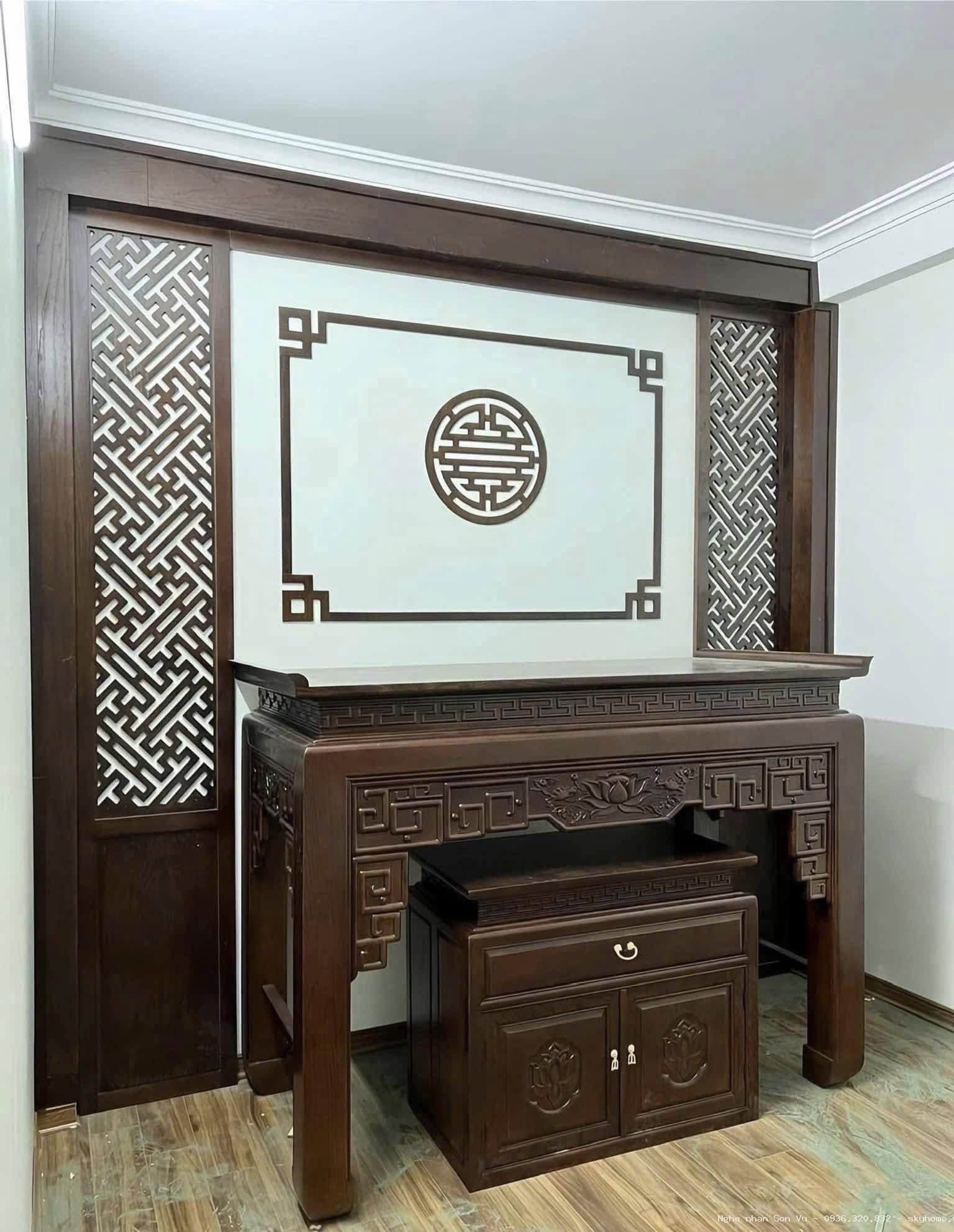 Phòng thờ chung cư gỗ Gõ hiện đại tại Nam Từ Liêm