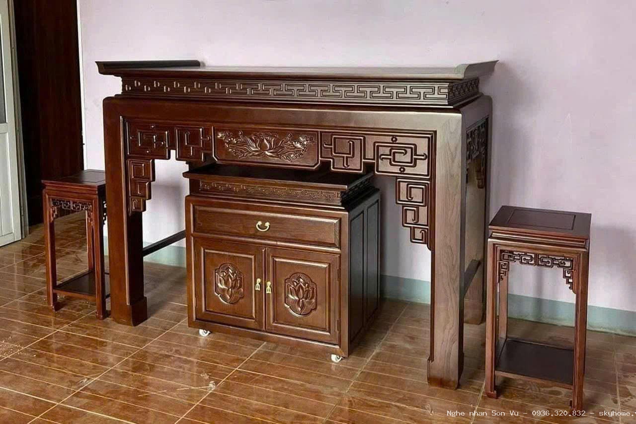 Phòng thờ ốp chữ hoành phi câu đối đơn giản tại Hai Bà Trưng