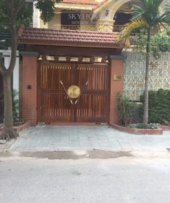 Cổng gỗ