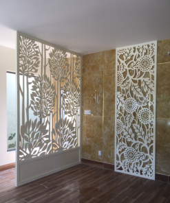 Vách ngăn phòng khách, bếp có bàn thờ