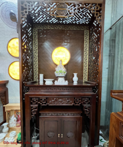 Vách ngăn phòng thờ chữ vạn 卍