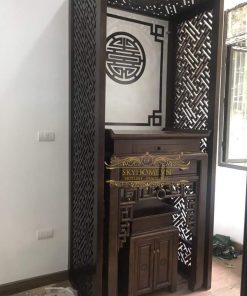 Vách ngăn phòng thờ với phòng khách