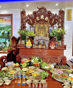Gỗ Gụ Lào với bàn thờ Gỗ Gụ Campuchia