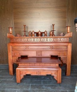 Bàn thờ mẫu trơn Ít Lau Dọn