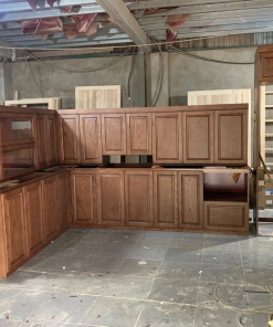 Tủ bếp gỗ tự nhiên