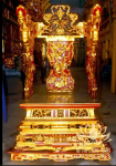 Ỷ thờ 3