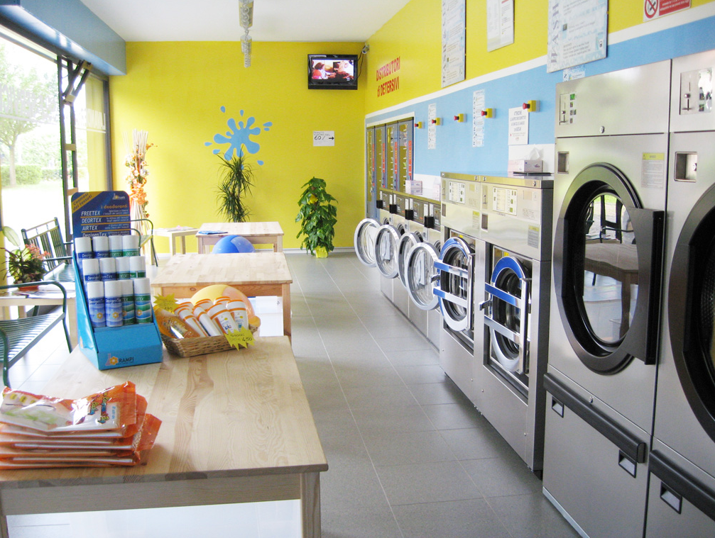 Thiet ke cua hang giat la chuyen nghiep Chi phi Kinh nghiem setup
