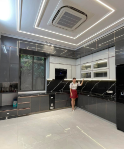 Tủ bếp cánh acrylic